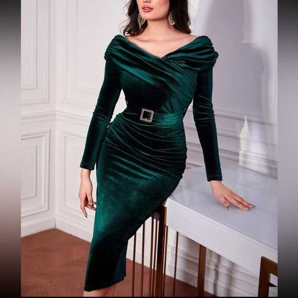 Dresses & Skirts - Luxe off shoulder party formal prom wedding velvet gown dress